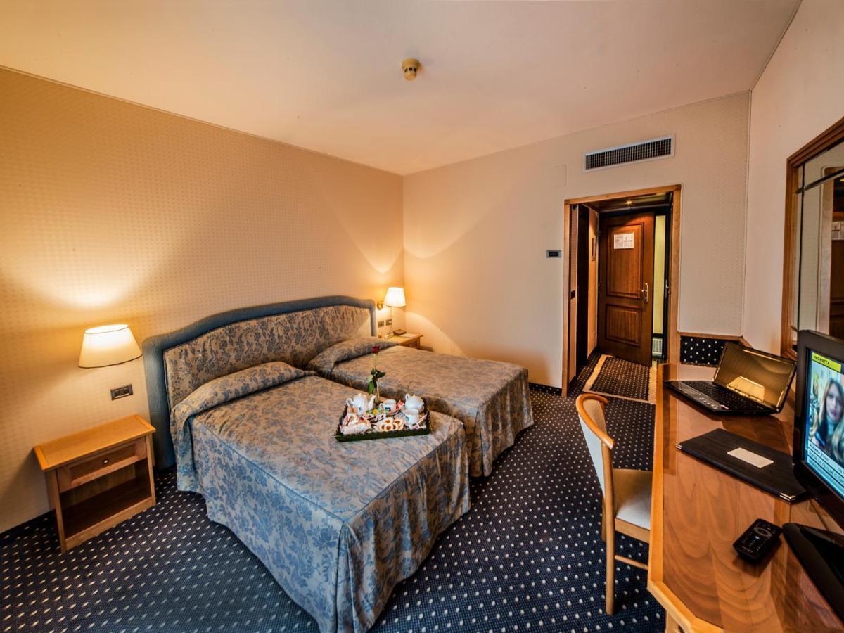 Hotel Valdarno Montevarchi Eksteriør billede