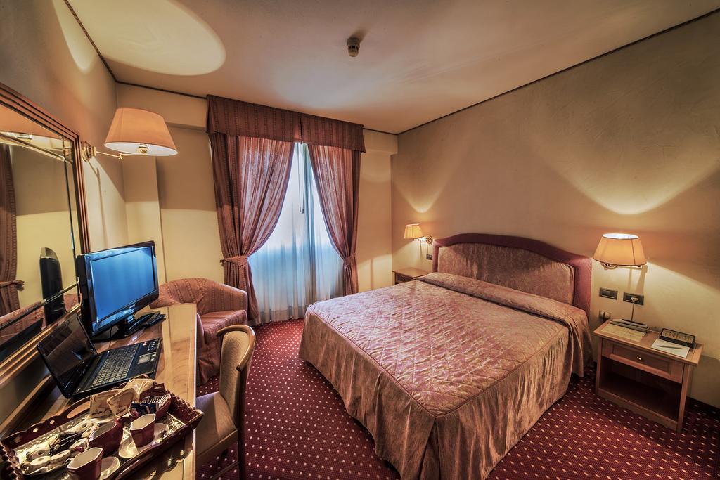 Hotel Valdarno Montevarchi Eksteriør billede